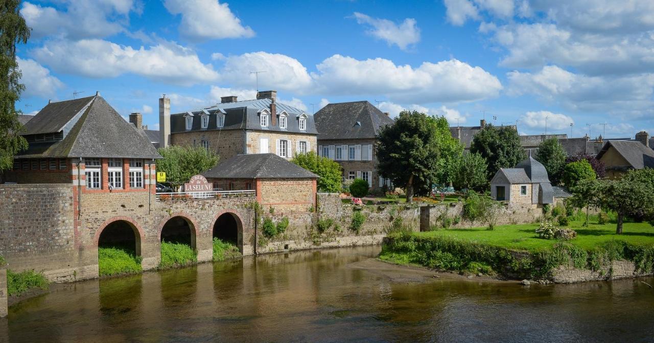Logis Hotel Restaurant Auberge De La Selune Дюси-Ле Шери Экстерьер фото