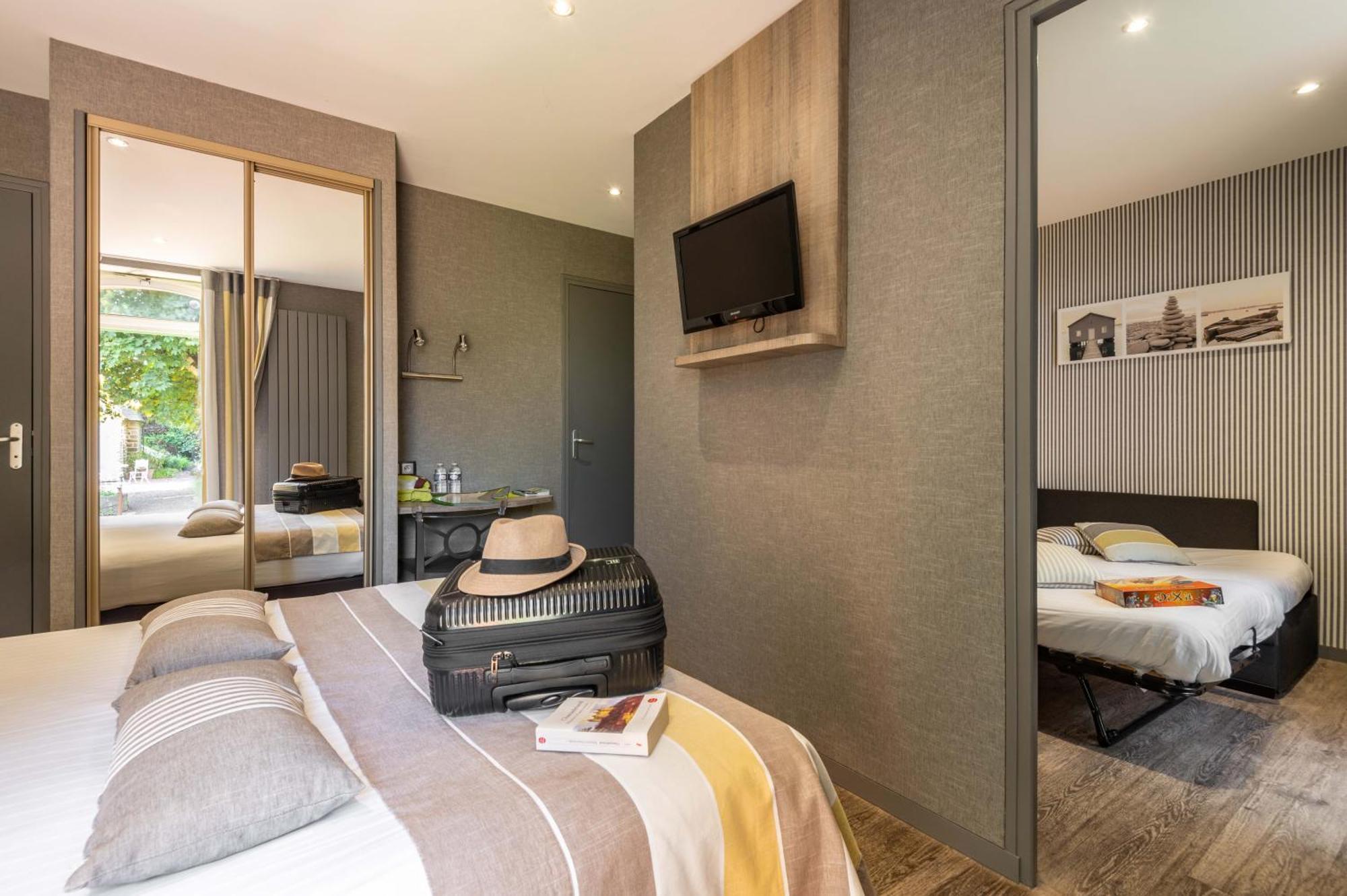 Logis Hotel Restaurant Auberge De La Selune Дюси-Ле Шери Номер фото
