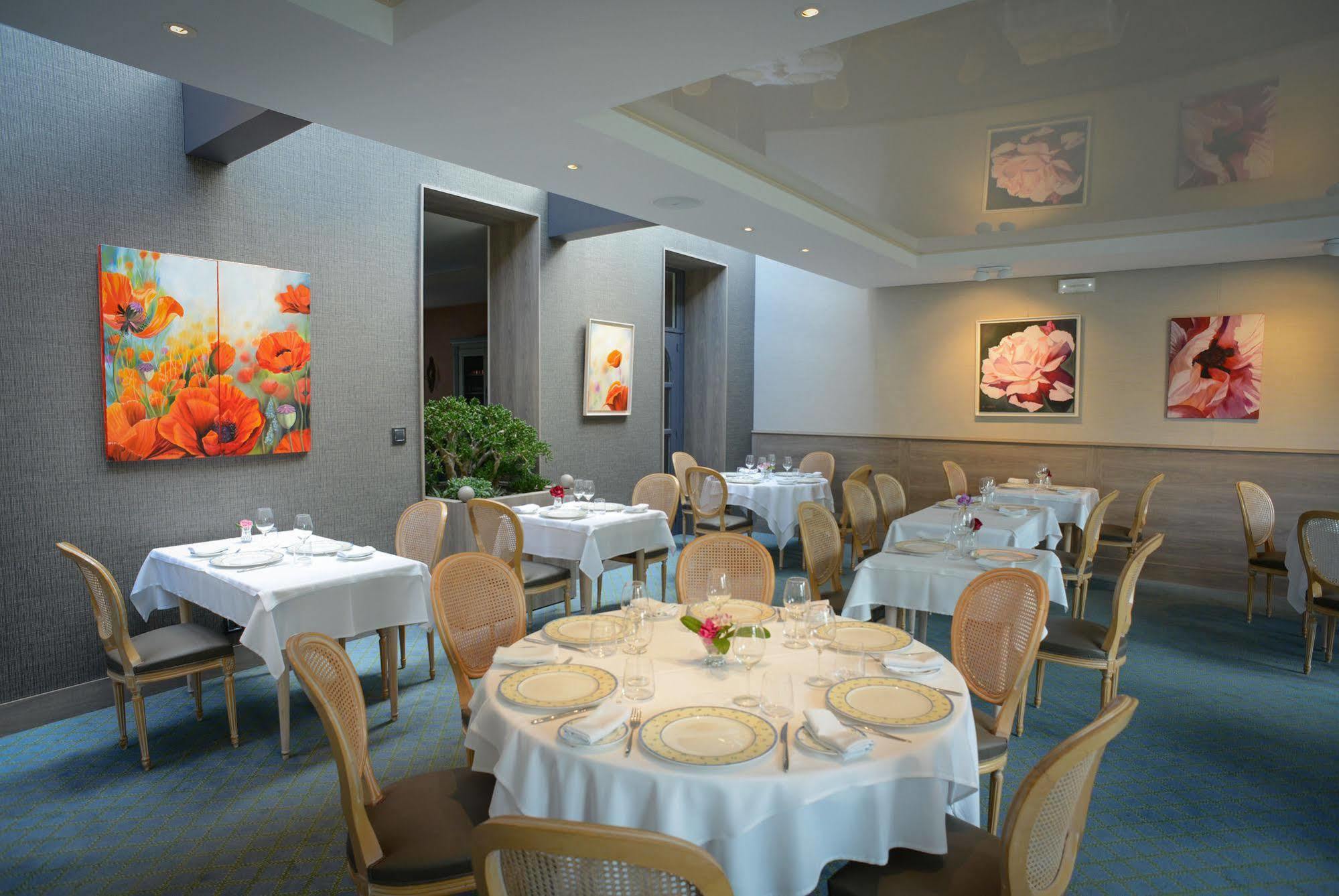 Logis Hotel Restaurant Auberge De La Selune Дюси-Ле Шери Экстерьер фото